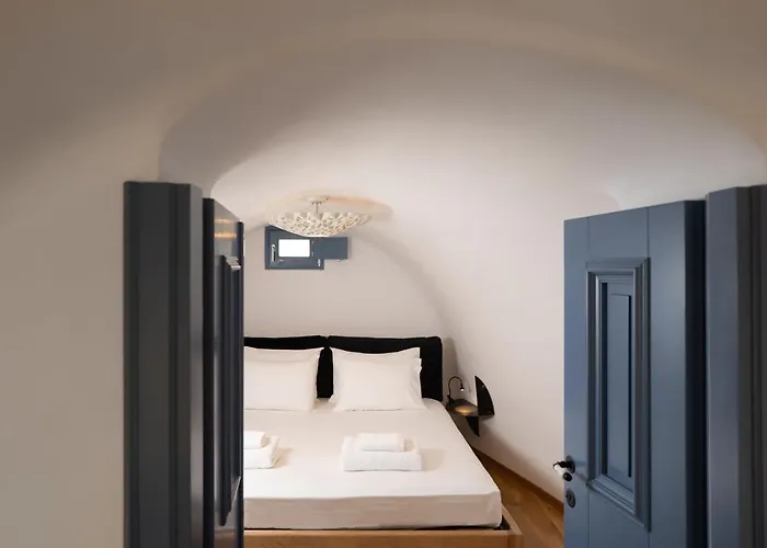 Bliss Mansion With Sunset View & Swimming Pool 别墅 Pýrgos