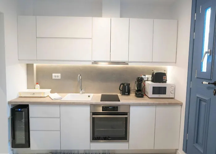 Bliss Mansion With Sunset View & Swimming Pool Pýrgos