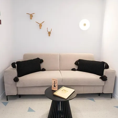 Villa Bliss Mansion With Sunset View & Swimming Pool *